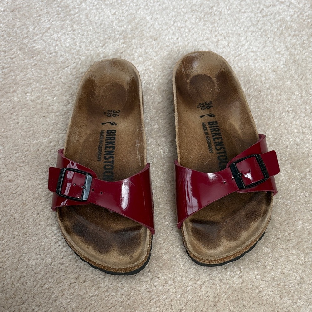 Birkenstock Madrid Women’s Patent Cherry Red Sandals
Size EUR 36, US 5-5.5